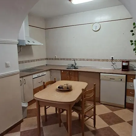 Patio Andalusi Junto A La Vina منزل للإقامة كاديز