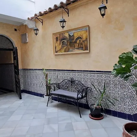 منزل للإقامة Patio Andalusi Junto A La Vina كاديز