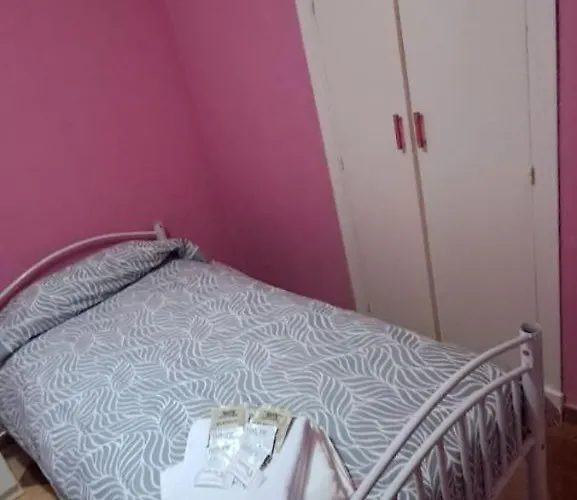 Patio Andalusi Junto A La Vina * Cadiz