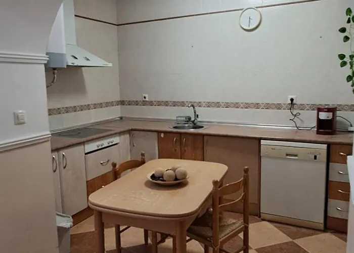 Patio Andalusi Junto A La Vina Homestay Cadiz