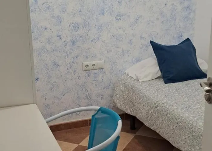 Patio Andalusi Junto A La Vina Homestay