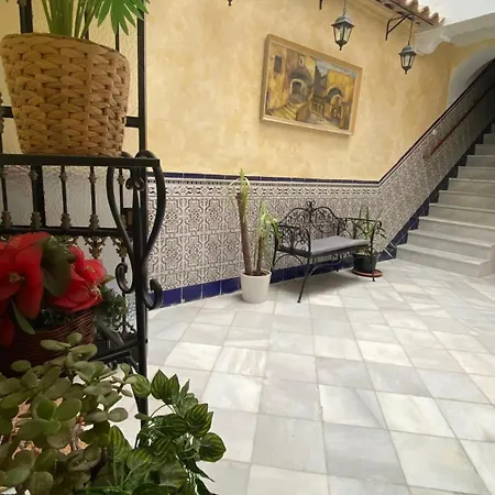 Patio Andalusi Junto A La Vina *