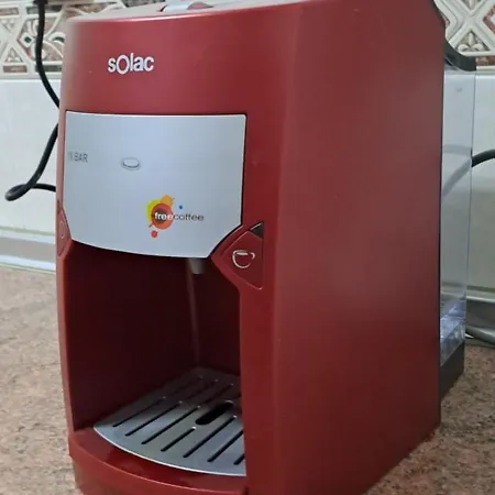 Patio Andalusi Junto A La Vina * Cádiz